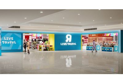 Toys"R"Us Opens IP Collection Flagship Store at Suria KLCC