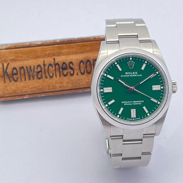 ROLEX OYSTER PERPETUAL 126000-0005