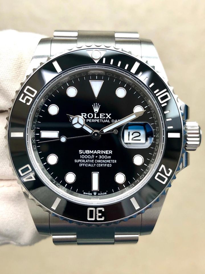 ROLEX SUBMARINER 126610LN-0001