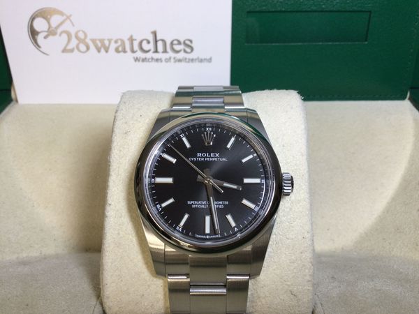 ROLEX OYSTER PERPETUAL 124200-0002