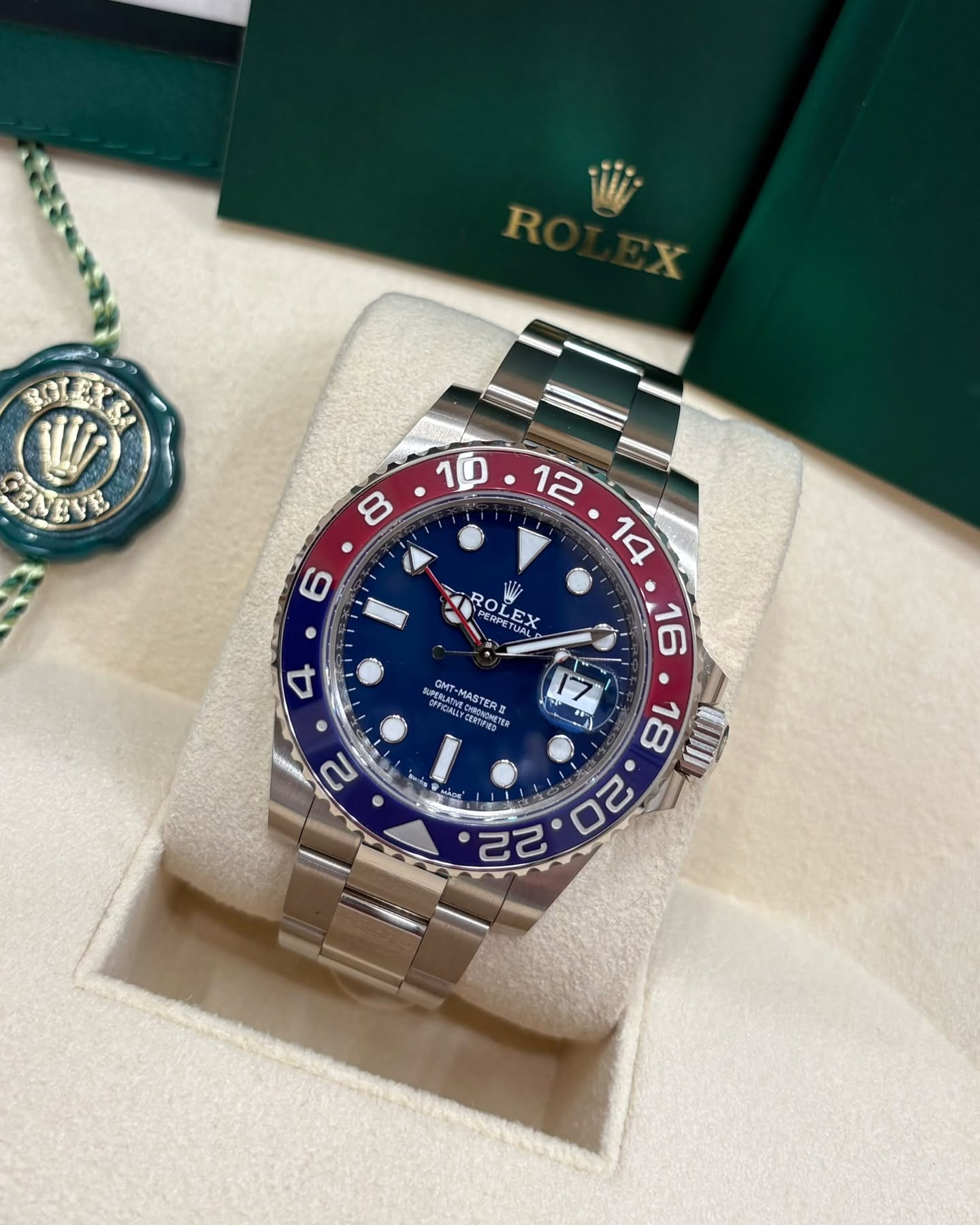 ROLEX GMT-MASTER II 126719BLRO-0003