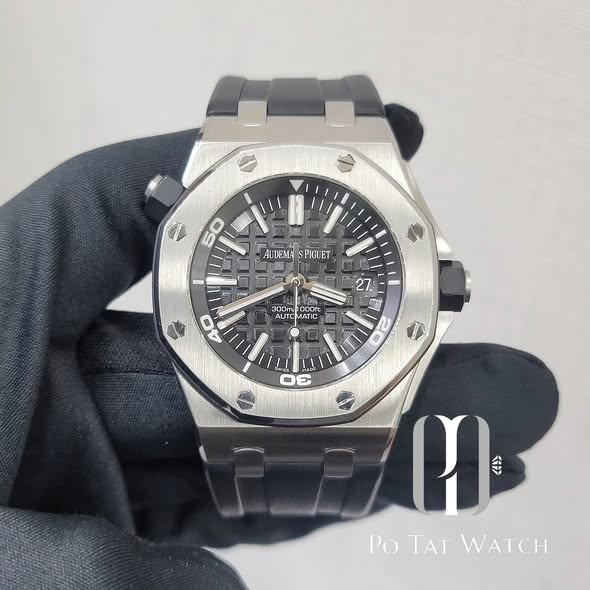 AUDEMARS PIGUET ROYAL OAK OFFSHORE 15703ST.OO.A002CA.01