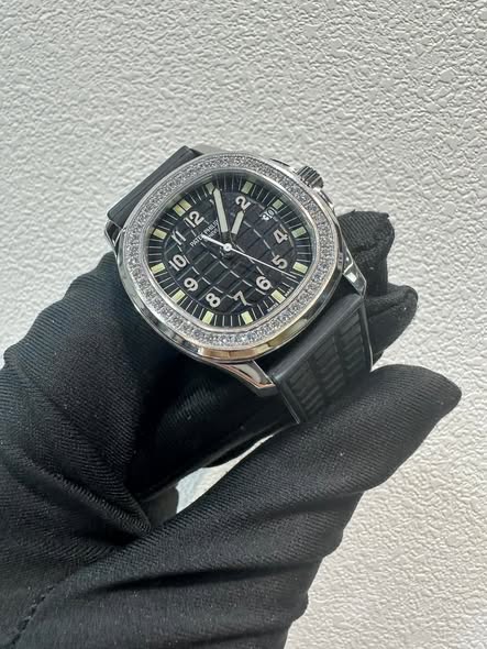 PATEK PHILIPPE AQUANAUT 5067A-011