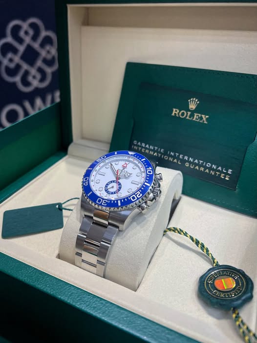 ROLEX YACHT-MASTER II 126680-0001