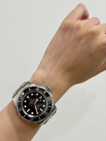 ROLEX SEA-DWELLER 136660-0004