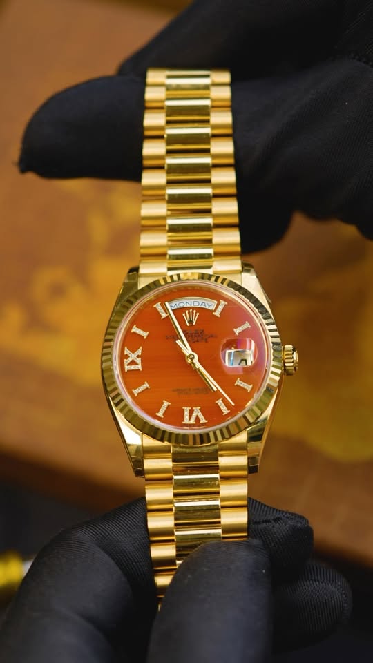ROLEX DAY-DATE 128238-0113