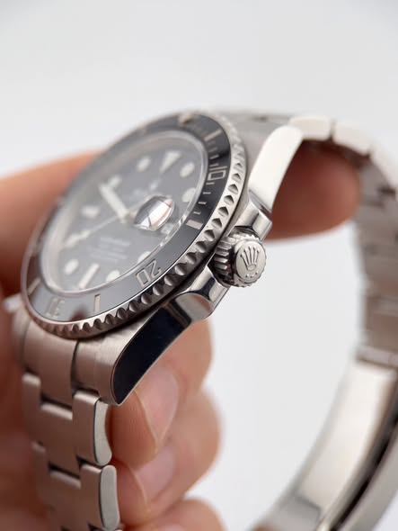 ROLEX SUBMARINER 126610LN-0001
