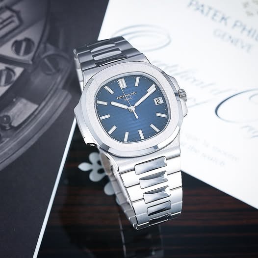 PATEK PHILIPPE NAUTILUS 5811/1G-001