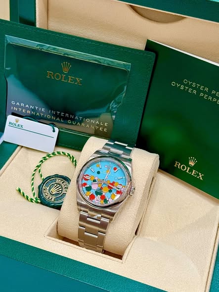 ROLEX Oyster Perpetual 126000-0009