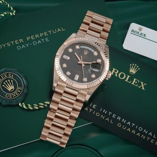 ROLEX DAY-DATE 128235-0063