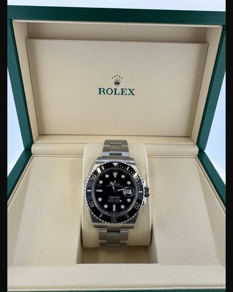 ROLEX SUBMARINER 126610LN-0001