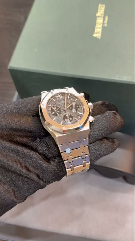 AUDEMARS PIGUET ROYAL OAK 26240ST.OO.1320ST.06